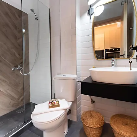 Close Apartament Nikiana